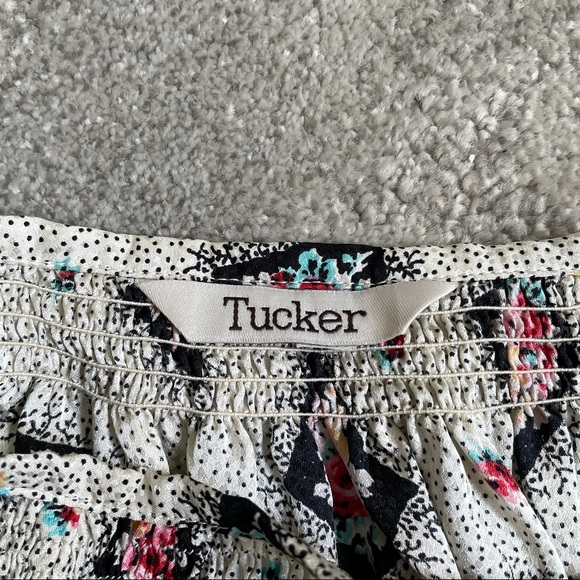 Tucker NYC Floral Diamond Dot Button Silk Blouse - Picture 5 of 9